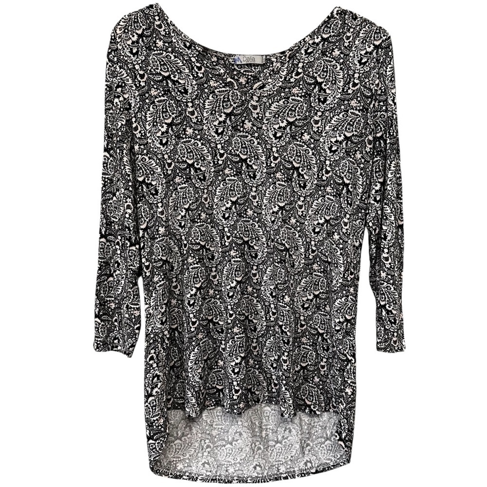 Dahlia Black White Paisley Floral Boho Chic Scoopneck Long Sleeve Blouse Medium